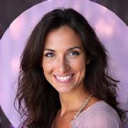 Retrato de Elena Royo, instructora de meditación