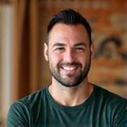 Retrato de Javier Nieto, instructor de meditación